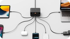 Sju enheter kan strömförsörjas samtidigt via USB-C eller USB-A med en total effekt på maximalt 350 watt.