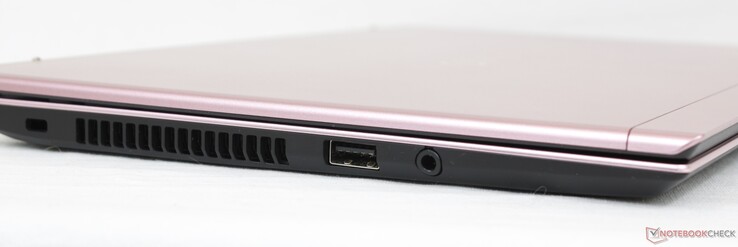 Vänster: Kensington-lås, USB-A 3.0, 3,5 mm headset