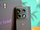 Motorola Razr Fold gör stora ansträngningar för att bli den bästa vikbara telefonen med kamera.