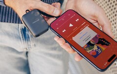 Twelve South PowerClip är en kompakt powerbank på 2.000 mAh.