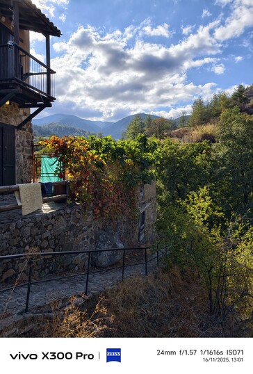 Vivo X300 Pro 24 mm standardinställning.