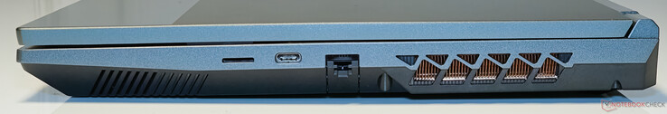 Höger: microSD-kortläsare, Thunderbolt 4 (Power delivery-out), Gigabit LAN