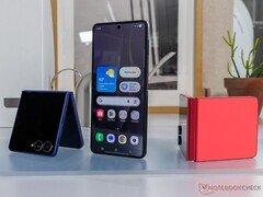Galaxy Z Flip 7 är den första Galaxy Z Flip-modellen med ett UWB-chip. (Bildkälla: Notebookcheck)