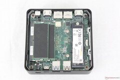 Cubi NUC 3MG är en av de minsta minidatorerna med stöd för upp till 128 GB flyttbart minne