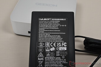 Strömförsörjningsenhet (19 V; 6,32 A)