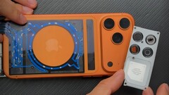 En iPhone 17 Pro Max eftermonterad med ett vattenkylningssystem (Bildkälla: Kingmi Mobile)