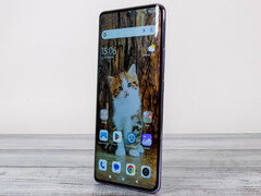 Xiaomi utökar äntligen den stabila HyperOS 3-utrullningen till Redmi Note 14-serien. (Bildkälla: Daniel Schmidt / Notebookcheck)