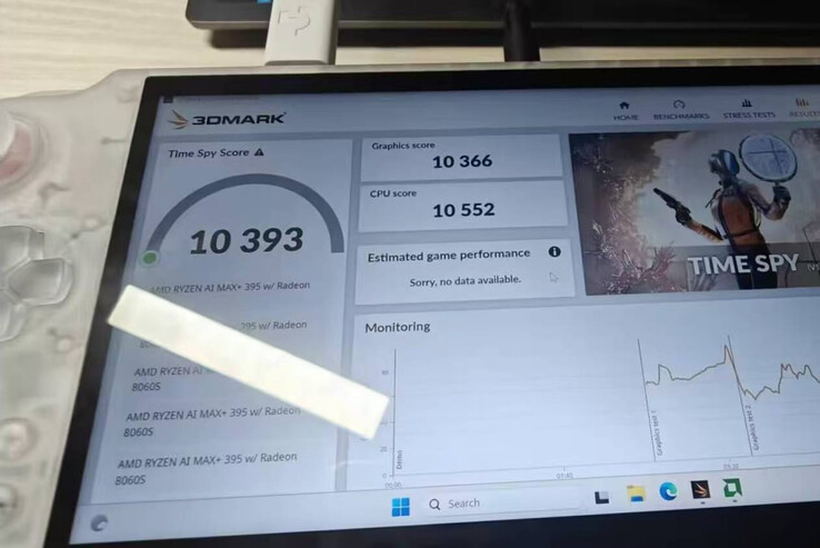 Denna prototyp ser ut som en GPD Win 4 utan sin uppfällbara displaymekanism. (Bildkälla: QQ via @9550pro)