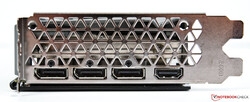 De externa anslutningarna till INNO3D GeForce RTX 3060 Twin X2