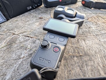 Alla reglage på Osmo Pocket 4P finns på framsidan