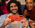 Motorola Moto G06 Power har ett batteri på 7.000 mAh. På bilden: en kampanjbild av telefonen. (Bildkälla: Lenovo)