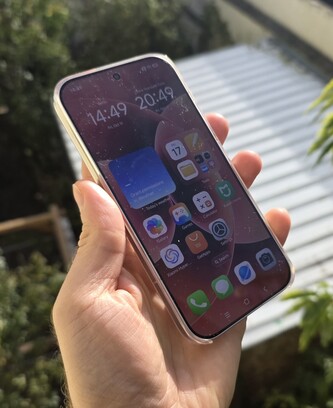 Xiaomi 17 HyperOS 3 smartphone recension