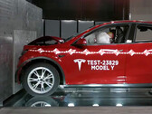 Tesla Model Y får ett 5-stjärnigt betyg i krocksäkerhetstest. (Bildkälla: NHTSA)