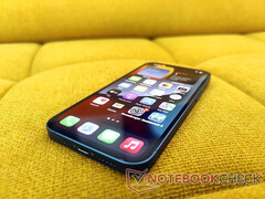 IPhone 13 kan nu kvalificera sig för T-Satellite med Starlink-tjänsten. (Bildkälla: Notebookcheck)