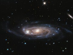 En bild som visar galaxen UGC 2885 i universum.