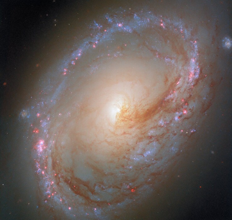 Den senaste bilden av galaxen Messier 96 (Bildkälla: ESA, NASA, F. Belfiore och D. Calzetti)