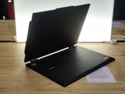Lenovo ThinkPad T14s 2-i-1 Gen 1 (bildkälla: Benjamin Herzig/Notebookcheck.com)