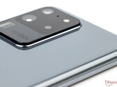 Precis som på Galaxy S20 Ultra (bilden) kan Samsung enligt en rapport även komma att använda sig av en kamerabump på Galaxy S26 Ultra. (Bildkälla: Notebookcheck)