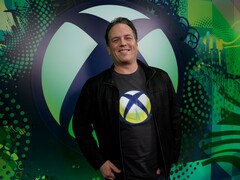 Microsoft Gaming CEO Phil Spencer står framför Xbox-bakgrunden (Bildkälla: Xbox Wire)