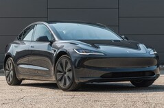 Tesla ansöker om homologeringstillstånd för att ta Model 3 och Model Y till Indien (Bildkälla: Michael Simari/Car and Driver)