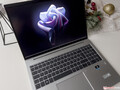 HP EliteBook 865 G9 Laptop recension - 1000-nits Sure View-skärm inte riktigt upp till paritet