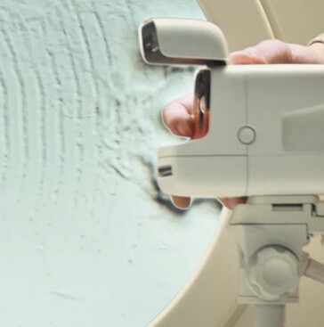 Polaroid Flip använder ultraljud för att välja det perfekta objektivet för rätt fokus. Ett stativfäste kan användas för att eliminera oskärpa under långa exponeringar. (Bildkälla: Polaroid)