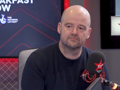 En skärmdump av Dan Houser på Chris Evans Breakfast Show (bildkälla: Virgin Radio UK YT)
