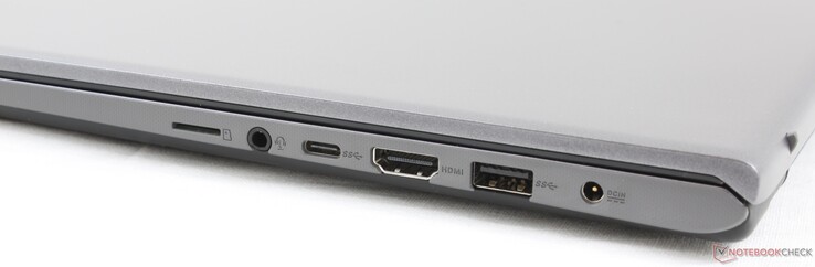 Höger: MicroSD-läsare, 3.5 mm kombinerad ljudanslutning, USB Typ C 3.1 Gen. 1, HDMI, USB Typ A 3.1 Gen. 1, AC-adapter