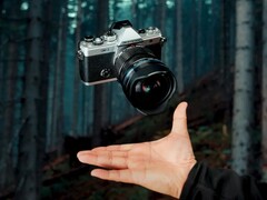 OM-3 Astro har optimerats för astrofotografering, men förblir lika kompakt som den vanliga OM-3