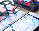 En TI Nspire CX II grafräknare och en Robolink CoDrone Edu är allt en elev behöver för att lära sig drönarprogrammering. (Bildkälla: TI)