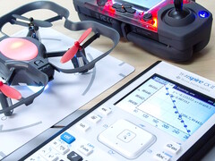 En TI Nspire CX II grafräknare och en Robolink CoDrone Edu är allt en elev behöver för att lära sig drönarprogrammering. (Bildkälla: TI)