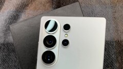 Enligt en finsk återförsäljare kommer det inte längre att finnas en 128 GB-version av basmodellen Galaxy S26. (Bildkälla: @SaudiAndroid, redigerad) 