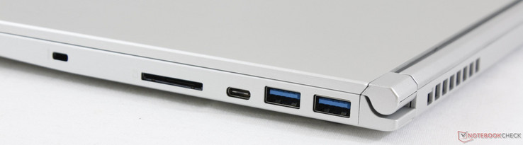 Höger: Kensington-lås, SD-kortläsare, USB Typ C Gen. 1, 2x USB 3.1 Typ A