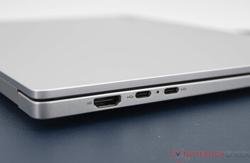 Ninkear S14 - Anslutningar på vänster sida