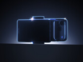 DC-T1 förväntas göra sin globala debut. Bild: en reklambild som visar skärmen monterad på en iPhone.