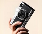 Det är lätt att missta Camp Snap CS-Pro (bilden här) för en Fuji X100VI-kopia (Bildkälla: Camp Snap)