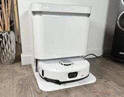 Eureka J15 Max Ultra under laddning