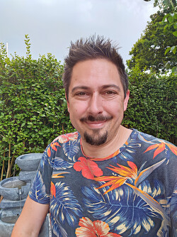 Selfie med Nubia Z70S Ultra