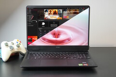 The Omen 16 - Bra budget-bärbar speldator med för många annonser