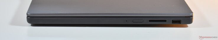 rätt: SD-kortläsare, USB-A 3.2 Gen 1