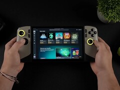 MSI Claw 8 AI handhållen speldator som kör det nya Windows 11 Xbox Full-Screen Experience-gränssnittet och visar Game Pass-biblioteket på skärmen. (ETA PRIME via YouTube)