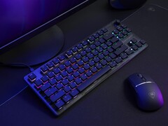 Turtle Beach Vulcan II TKL-tangentbord och Burst II Pro trådlös spelmus på skrivbordet (Bildkälla: Turtle Beach PR)