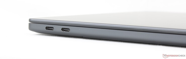 Vänster: 2x USB-C Thunderbolt 4 med DisplayPort 2.1 + Power Delivery