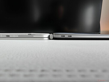 iPad Pro 11 2025 M5 och Magic Keyboard (vänster) vs. Apple MacBook Air M1 (höger)