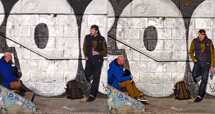 Oppo till vänster, Vivo till höger.