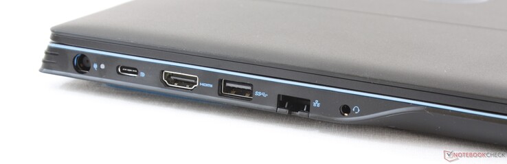 Vänster: AC-adapter, USB Typ C + DisplayPort, HDMI 2.0, USB 3.1, RJ-45, 3.5 mm ljudkombo
