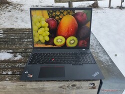 Lenovo ThinkPad T16 G1 AMD, testenhet tillhandahållen av campuspoint