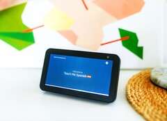 Den avbildade Amazon Echo Show kommer snart att få konkurrens från Apple.