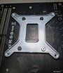 Baksidan av ett av korten, precis där den bärbara datorns Intel SoC sitter