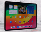 En OLED-skärm i tandemformat. (Bildkälla: Notebookcheck)